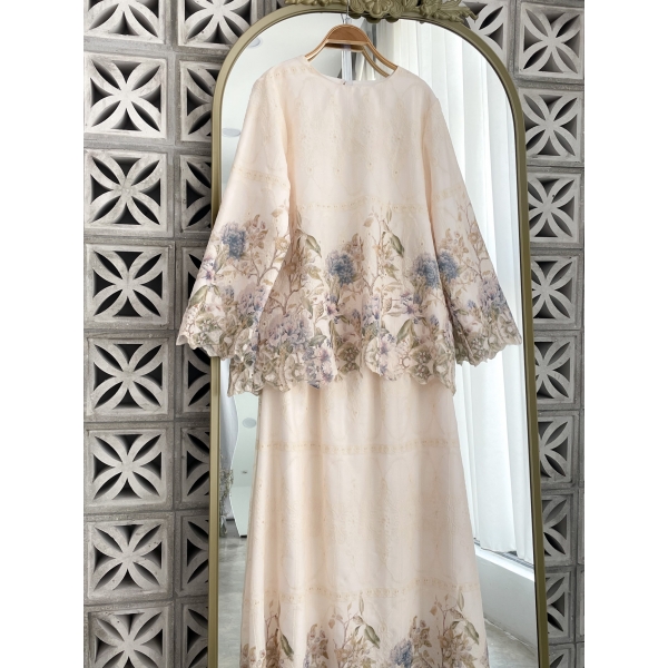 Erika Eyelet Set Erika Eyelet Set
